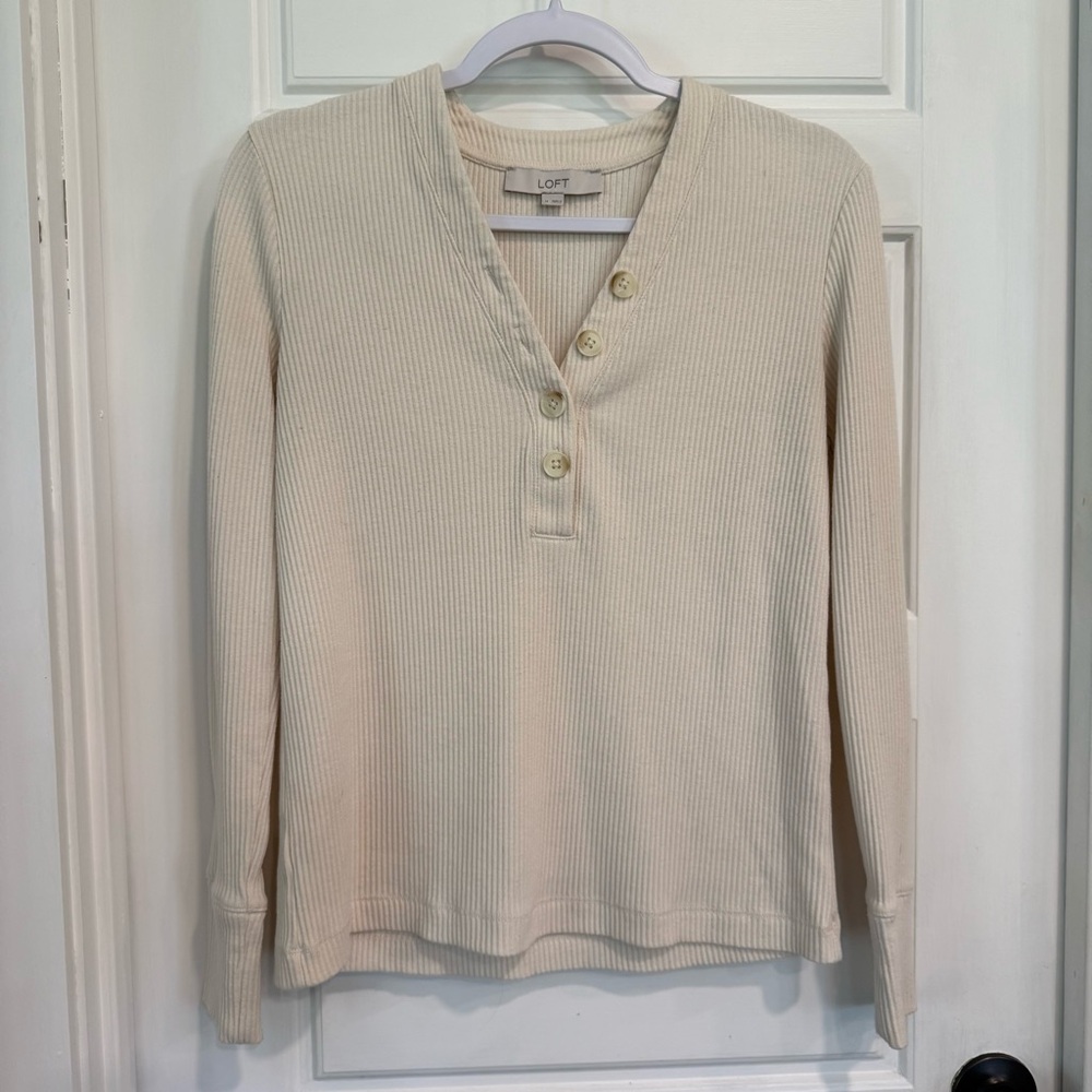 LOFT Ribbed Henley Top Medium Cream Long Sleeve Button Front